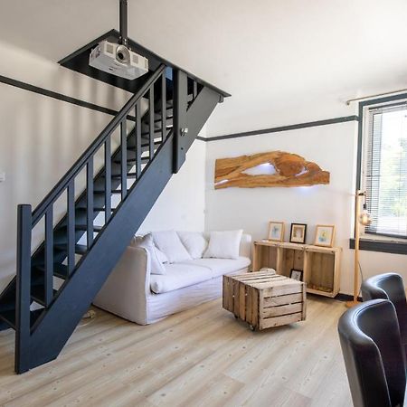 Mamie Jane Suite Deluxe Face Au Lac Tresserve Exterior foto